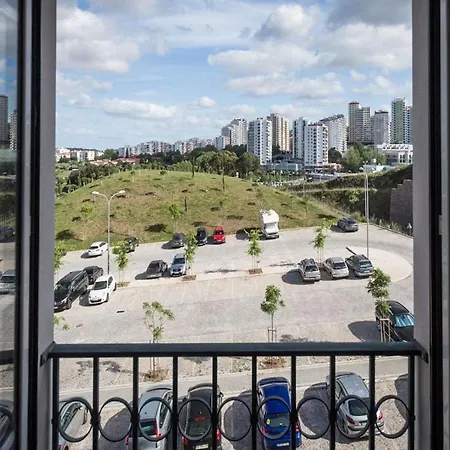 Rum i privatbostad Private Rooms In Shared Apartment Amadora